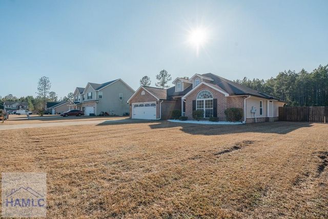 59 Forest Street NE, Ludowici, GA 31316