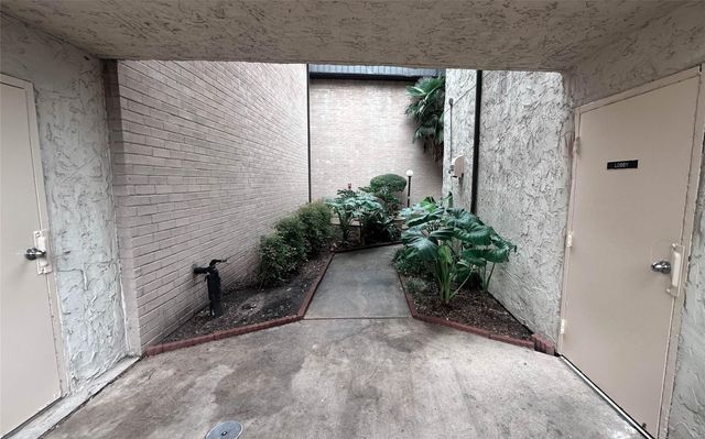 8421 Hearth Drive, Houston, TX 77054