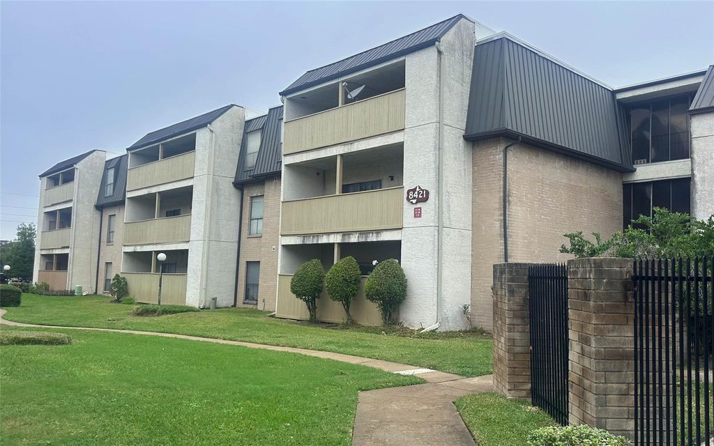 8421 Hearth Drive, Houston, TX 77054