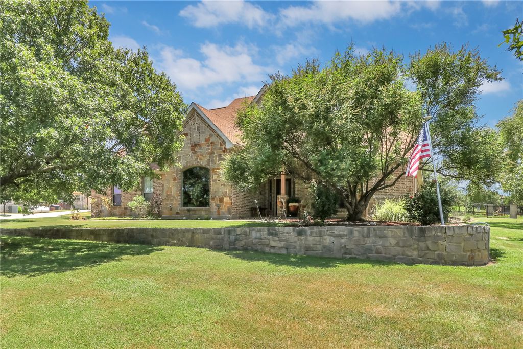 630 Sandwood Court, Weatherford, TX 76085