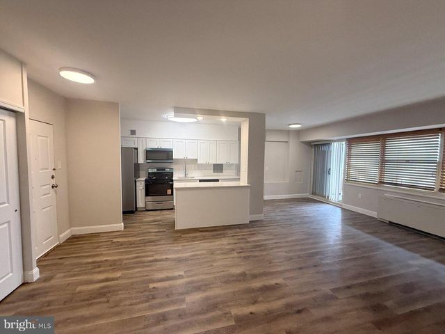 1509 BARCLAY TOWERS, Cherry Hill, NJ 08034