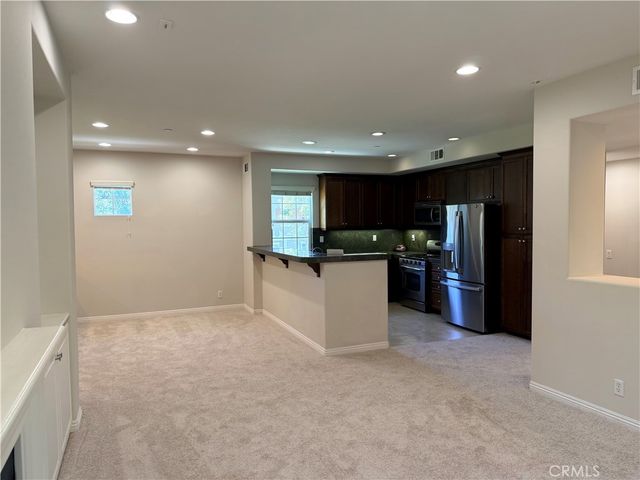 15231 Calverton, Tustin, CA 92782