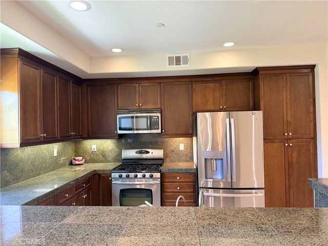 15231 Calverton, Tustin, CA 92782
