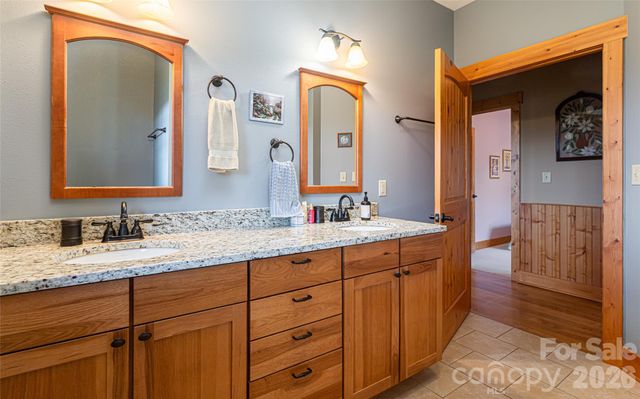 82 Red Mulberry Drive, Zirconia, NC 28790