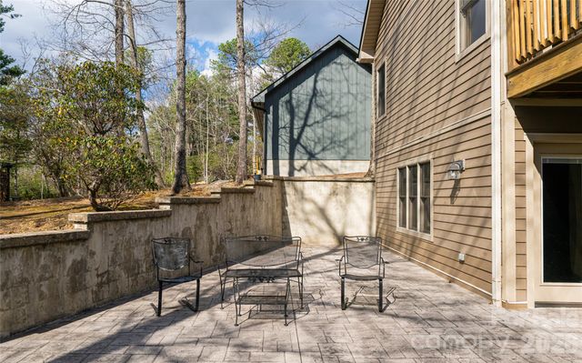 82 Red Mulberry Drive, Zirconia, NC 28790