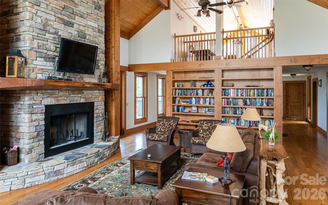 82 Red Mulberry Drive, Zirconia, NC 28790