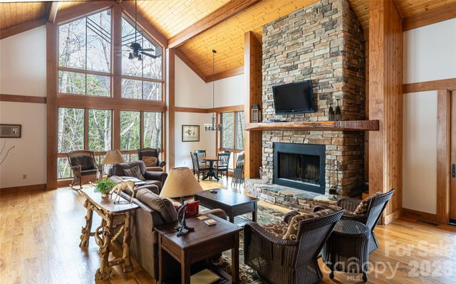 82 Red Mulberry Drive, Zirconia, NC 28790