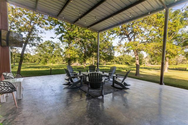 7680 Highway 36 N, Bellville, TX 77418