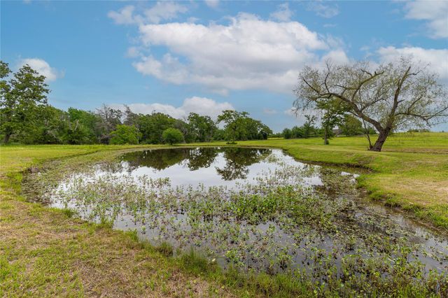 7680 Highway 36 N, Bellville, TX 77418