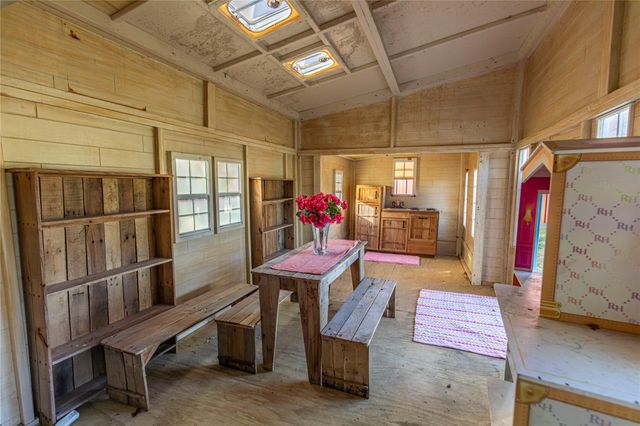 7680 Highway 36 N, Bellville, TX 77418