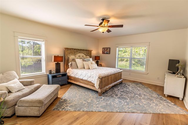 7680 Highway 36 N, Bellville, TX 77418