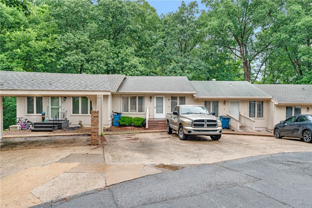 3 Mellor Court, Bella Vista, AR 72715