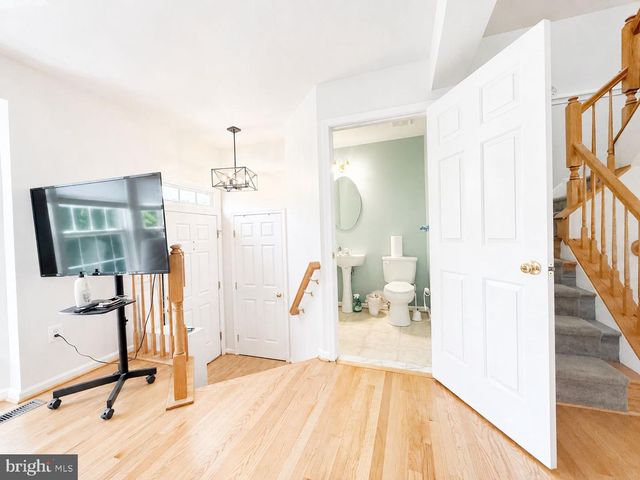 10417 HEATHSIDE WAY, Potomac, MD 20854