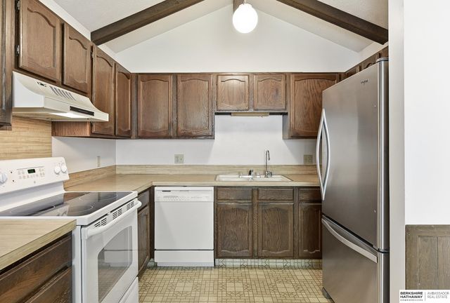 1122 Sally Street, Papillion, NE 68046
