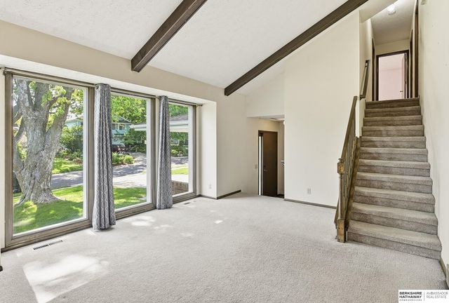 1122 Sally Street, Papillion, NE 68046