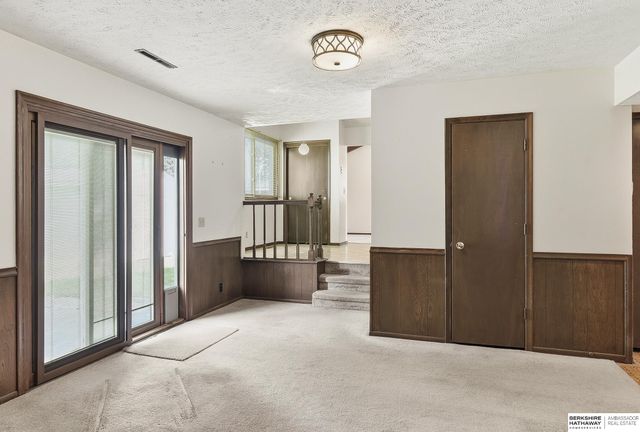 1122 Sally Street, Papillion, NE 68046
