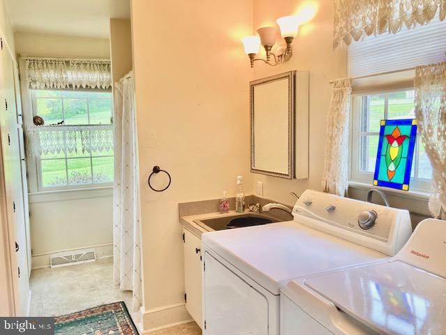 227 LOWRY RD, New Holland, PA 17557