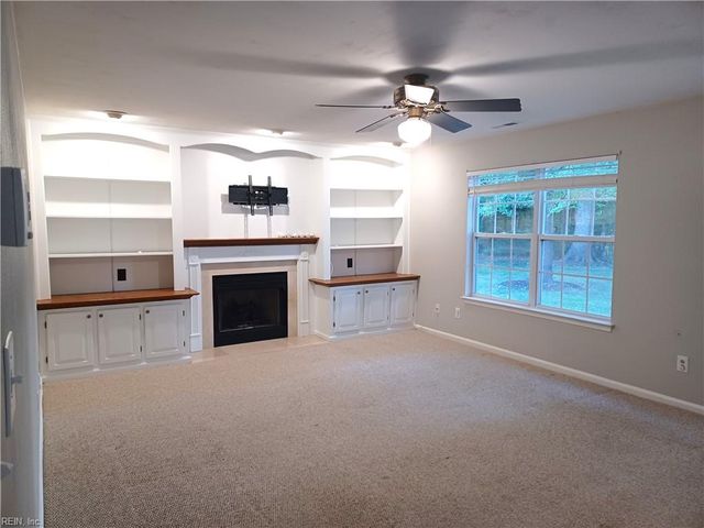 2889 Sugar Maple DR, Virginia Beach, VA 23453