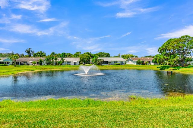 3360 NE Rossi Court NE, West Palm Beach, FL 33417