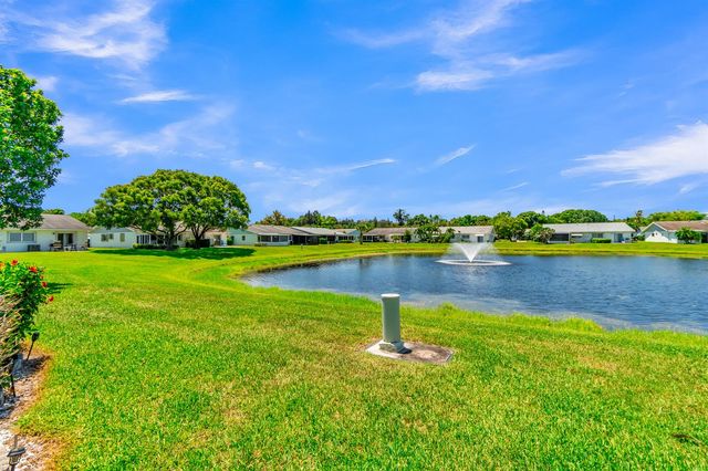 3360 NE Rossi Court NE, West Palm Beach, FL 33417