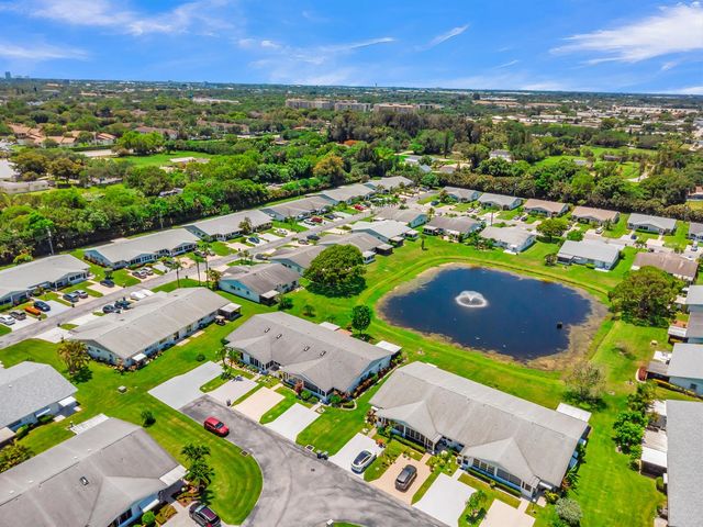 3360 NE Rossi Court NE, West Palm Beach, FL 33417