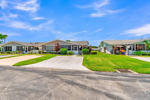 3360 NE Rossi Court NE, West Palm Beach, FL 33417