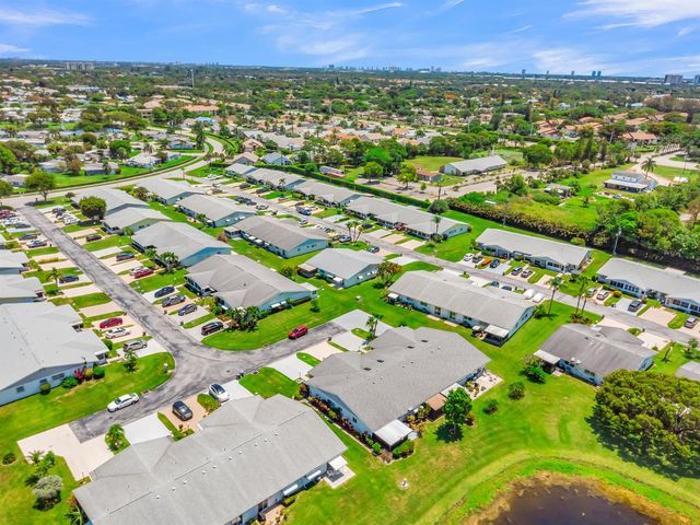 3360 NE Rossi Court NE, West Palm Beach, FL 33417