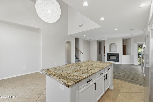 3935 E ROUGH RIDER Road 1024, Phoenix, AZ 85050