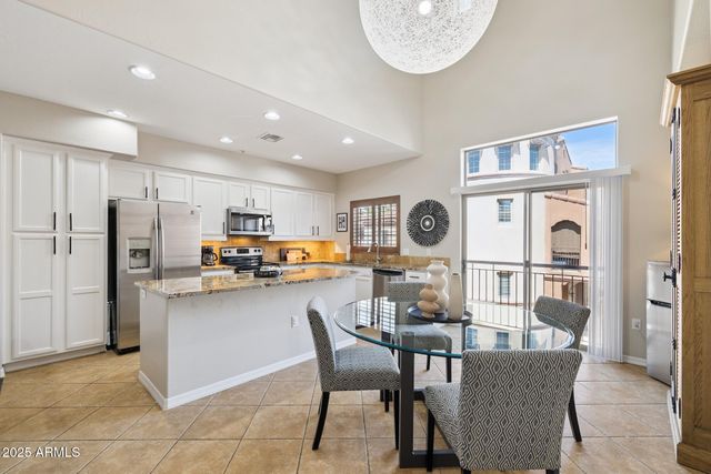 3935 E ROUGH RIDER Road 1024, Phoenix, AZ 85050