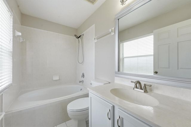 292 SW Pagoda Terrace, Port St. Lucie, FL 34984