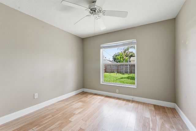 292 SW Pagoda Terrace, Port St. Lucie, FL 34984