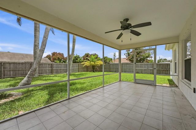 292 SW Pagoda Terrace, Port St. Lucie, FL 34984