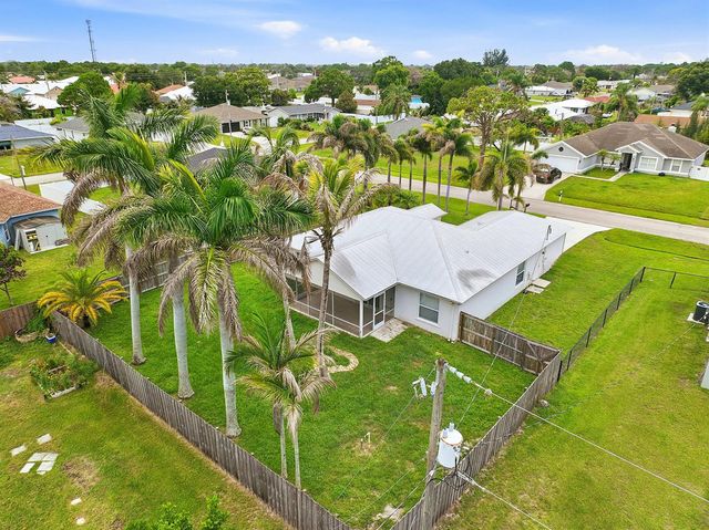 292 SW Pagoda Terrace, Port St. Lucie, FL 34984