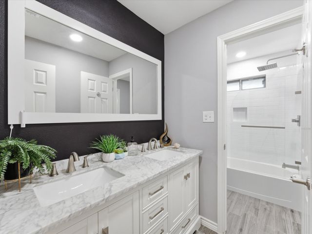 2200 Parkhaven Drive, Plano, TX 75075