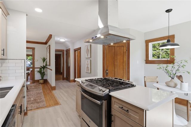 15 East Jefferson Road, Pittsford, NY 14534