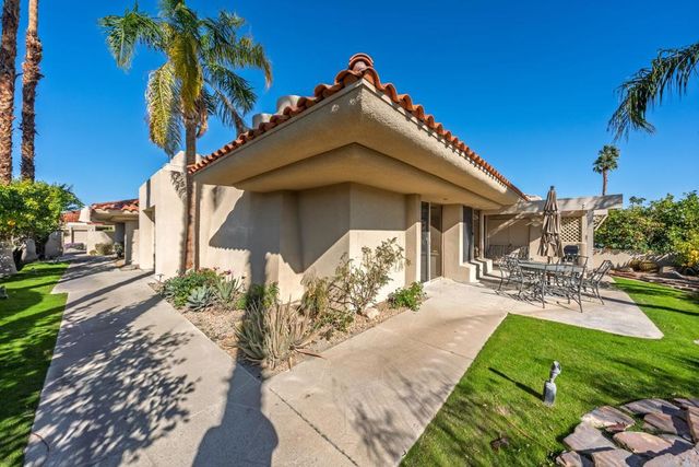 30 Kavenish Drive N, Rancho Mirage, CA 92270