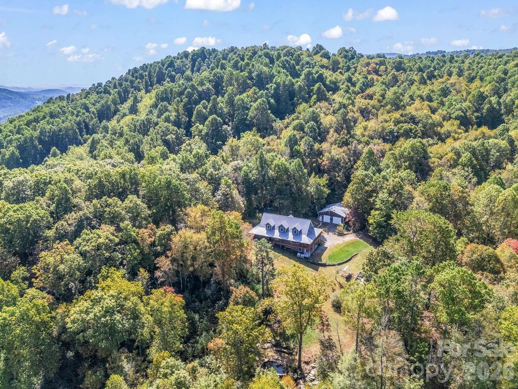 119 Mountain Bluff Trail, Hendersonville, NC 28792