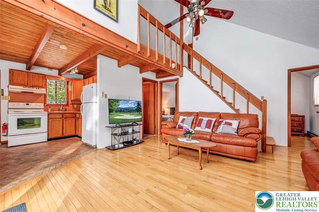 105 Bobcat Trail, Coolbaugh Twp, PA 18346