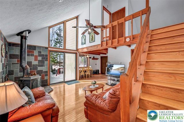 105 Bobcat Trail, Coolbaugh Twp, PA 18346