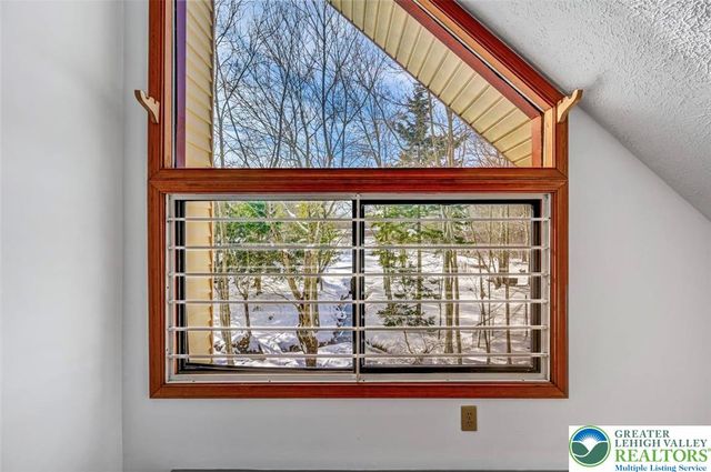 105 Bobcat Trail, Coolbaugh Twp, PA 18346