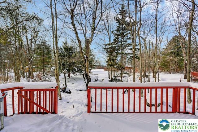 105 Bobcat Trail, Coolbaugh Twp, PA 18346