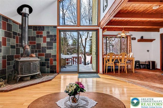 105 Bobcat Trail, Coolbaugh Twp, PA 18346