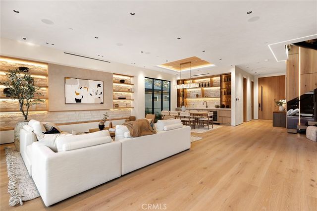 12249 Addison, Valley Village, CA 91607