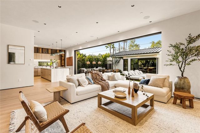 12249 Addison, Valley Village, CA 91607