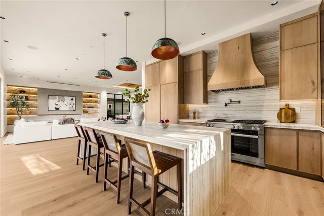 12249 Addison, Valley Village, CA 91607