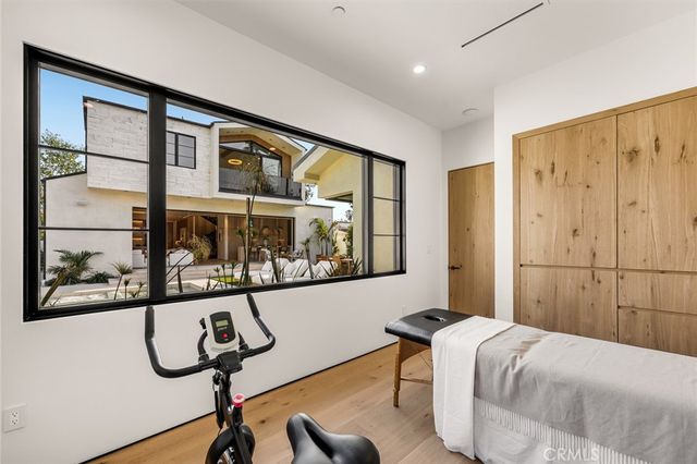 12249 Addison, Valley Village, CA 91607