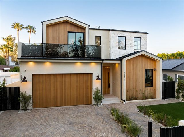 12249 Addison, Valley Village, CA 91607
