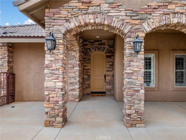 21080 Santa Rosa, Apple Valley, CA 92308