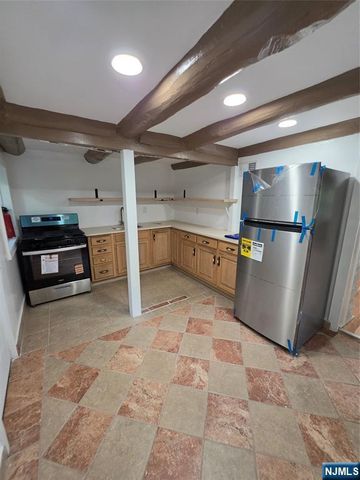 32 Park Drive, West Milford, NJ 07480