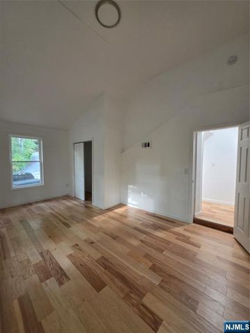 32 Park Drive, West Milford, NJ 07480